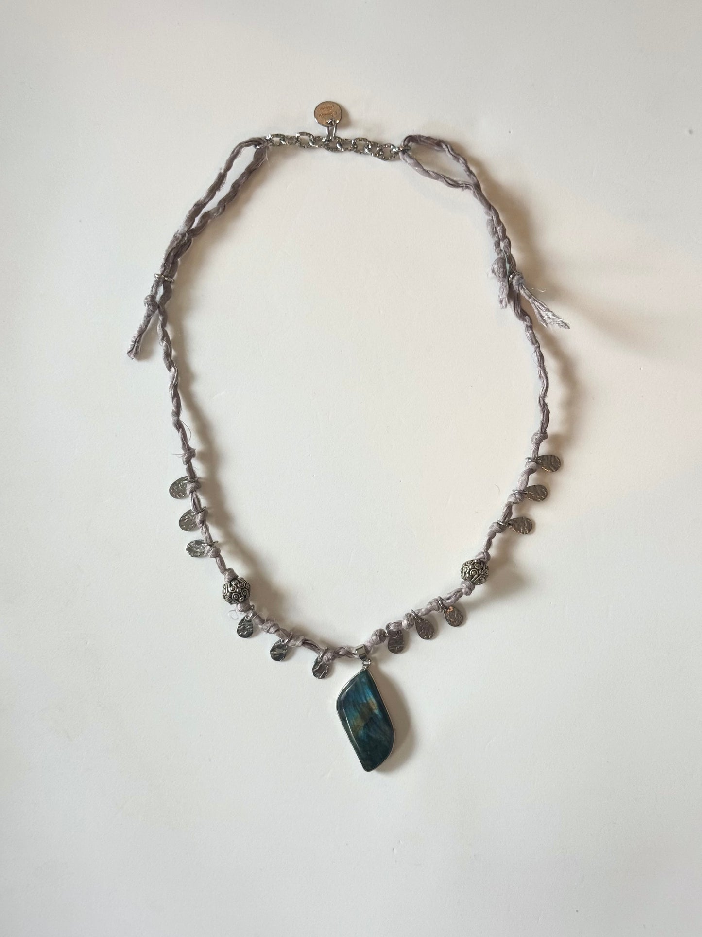 Collier Labradorite sur soie