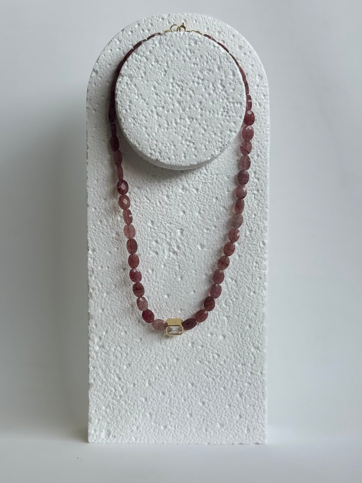 Collier Quartz fraise & Zirconium — La joie à l’état pur