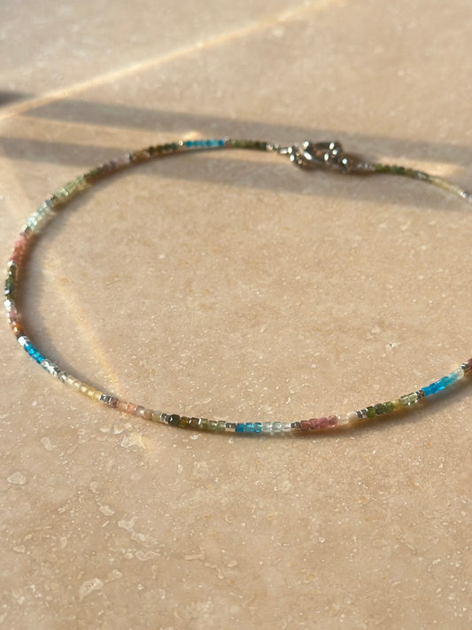 Tourmaline et Apatite – Équilibre énergétique, clarté et intuition