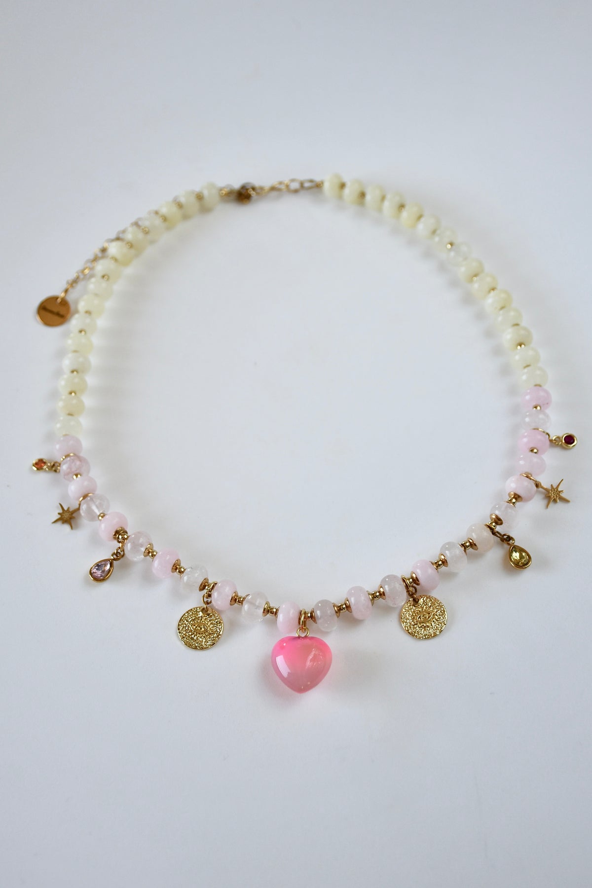 Collier Charms, Quartz rose & Jade — La douceur ancrée