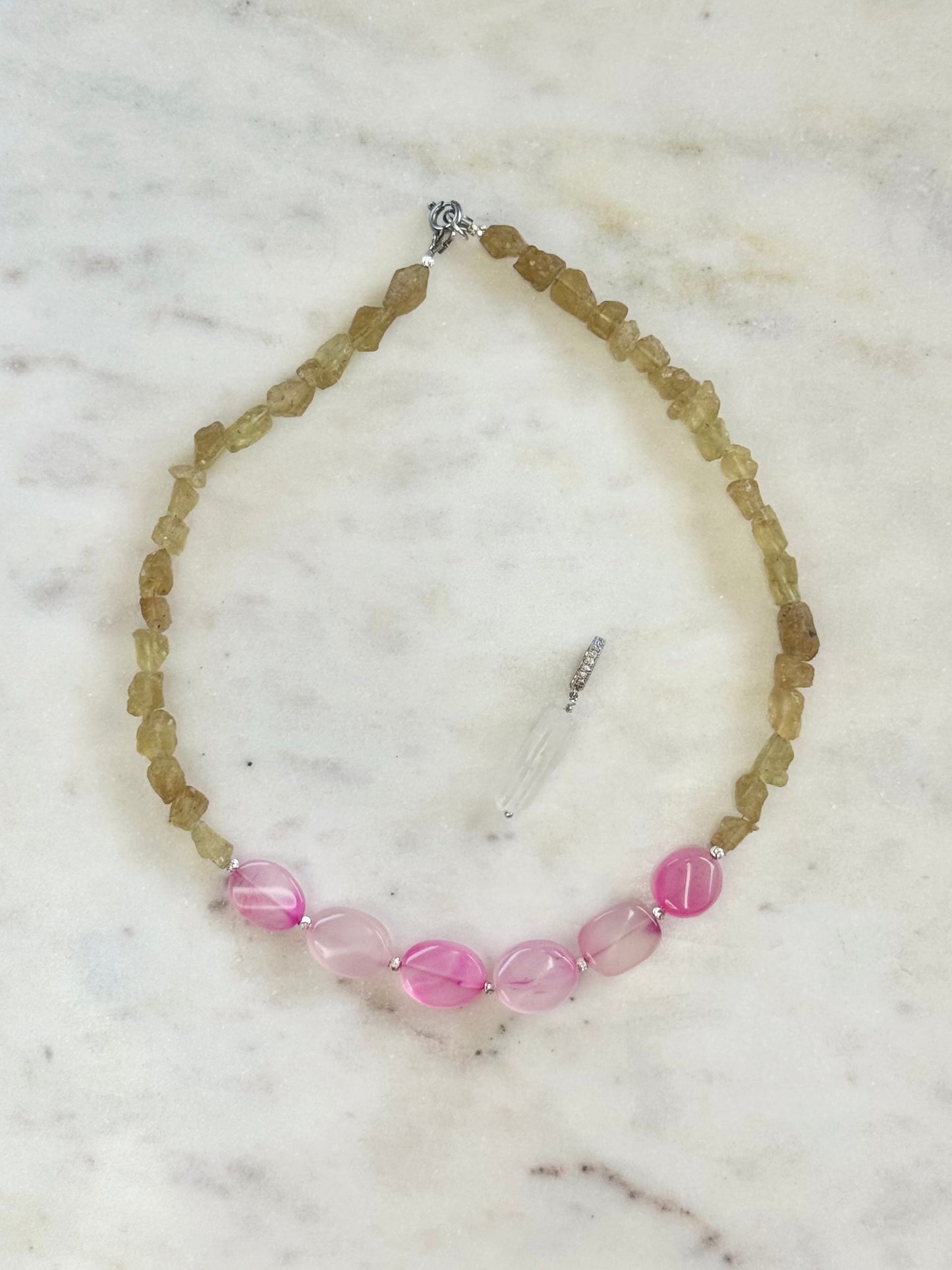 Collier Apatite jaune & Calcedoine — La douceur qui avance