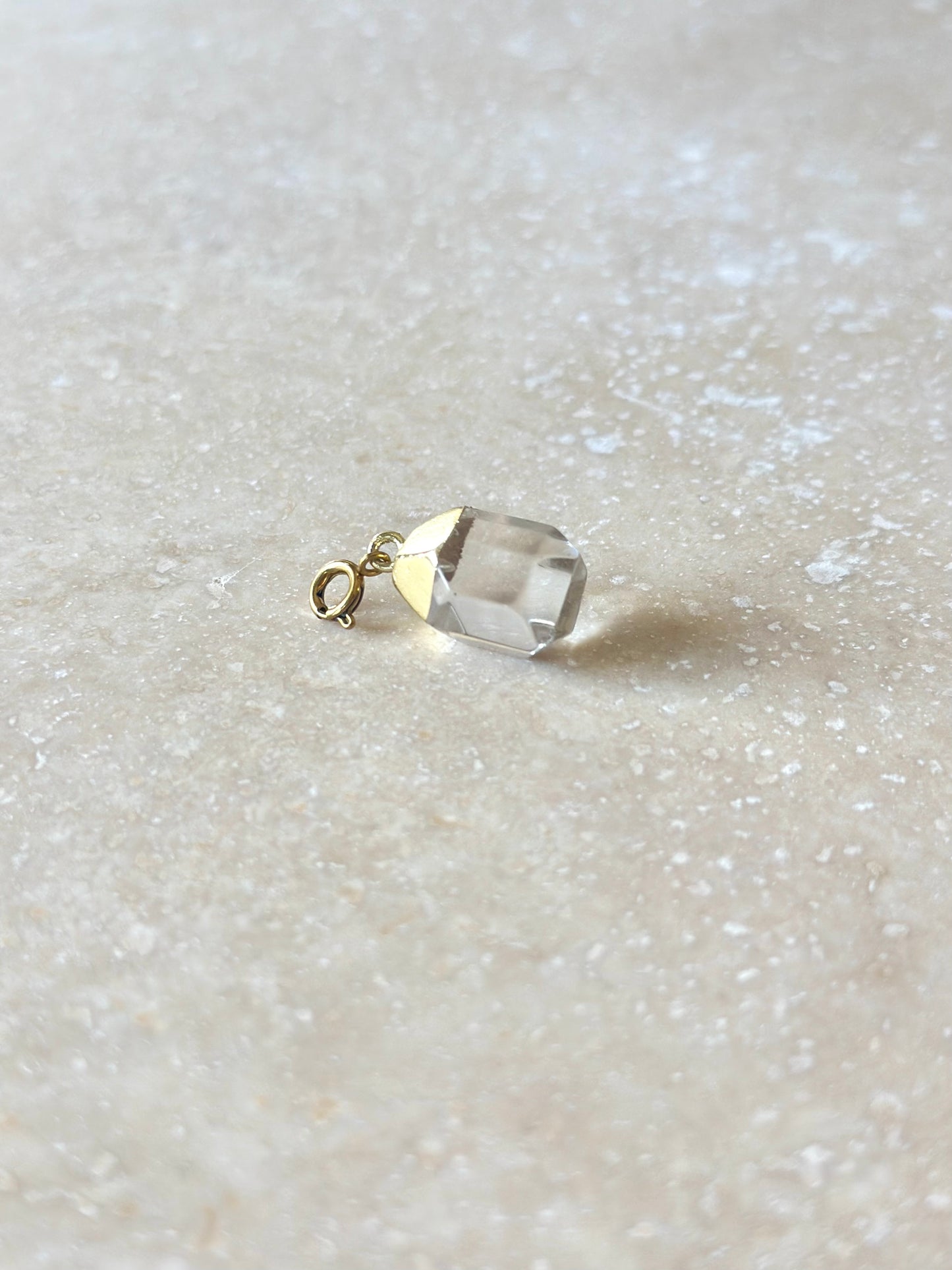 Pendentifs nacre et pierres naturelles