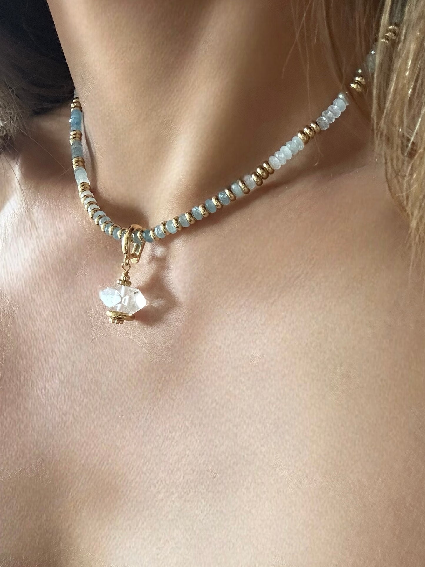 Colliers Aigue-marine – Sérénité et Communication