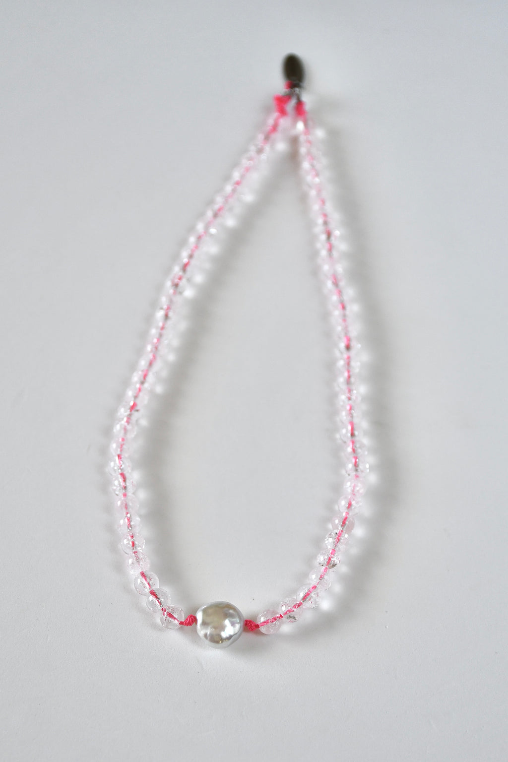 Collana Cristallo di rocca e Perla su Nylon rosa