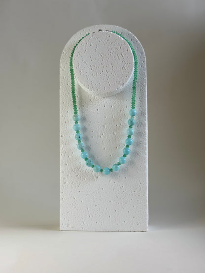 Collier Amazonite & Howlite — La paix comme fondation