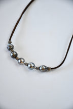 Collier Perles de Tahiti sur cordon de cuir