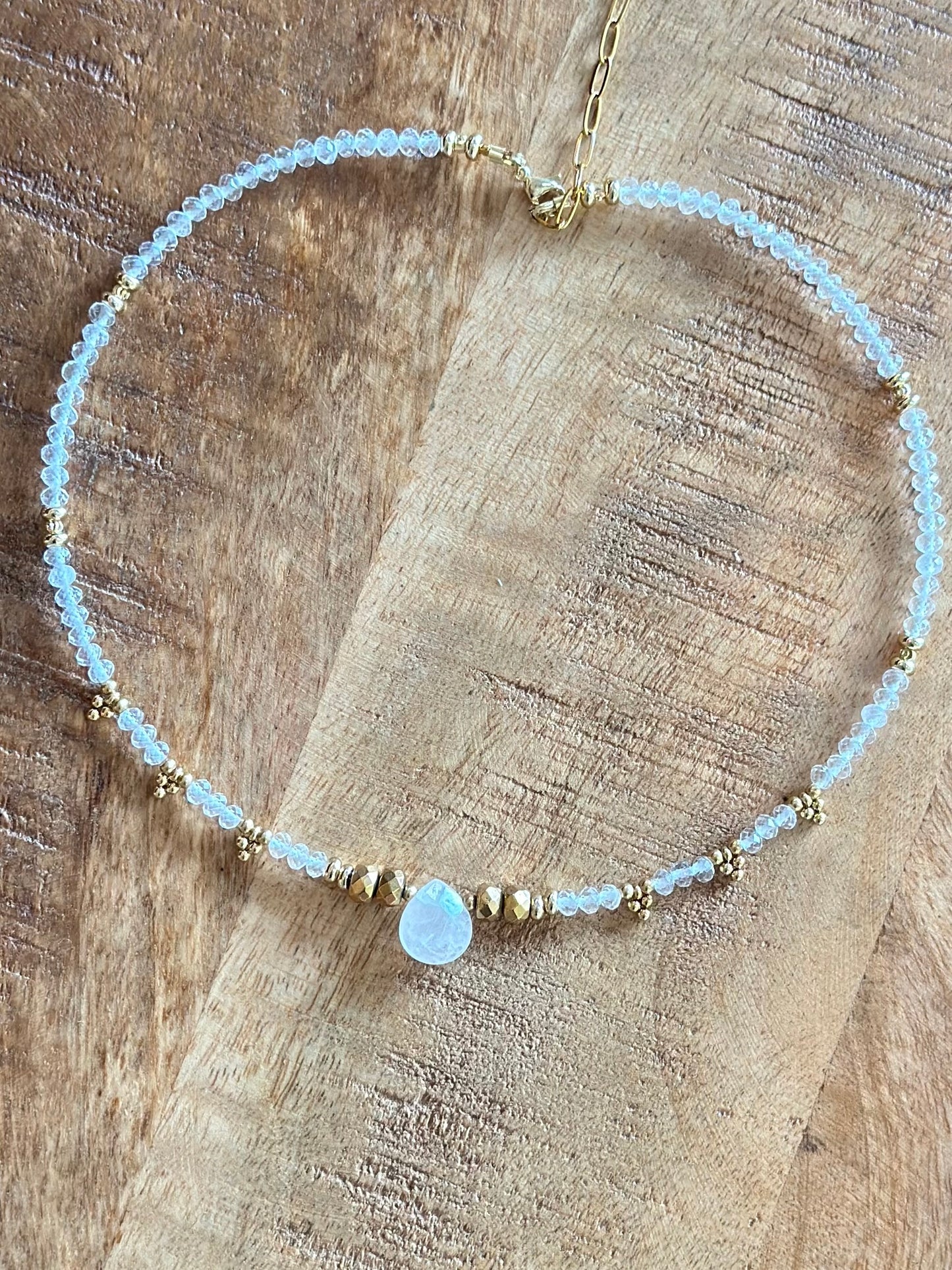 Collier Cristal de Roche – Clarté et vibration