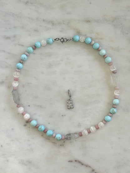 Collier Sélénite, Cristal de Roche &  Howlite — La clarté du silence