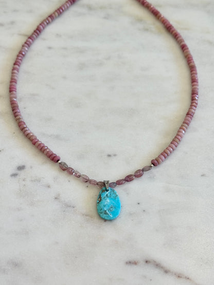 Collier Turquoise, Tourmaline& Rhodonite — La guérison dans toute sa splendeur