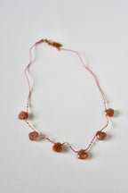 Collier Pierre de soleil sur soie