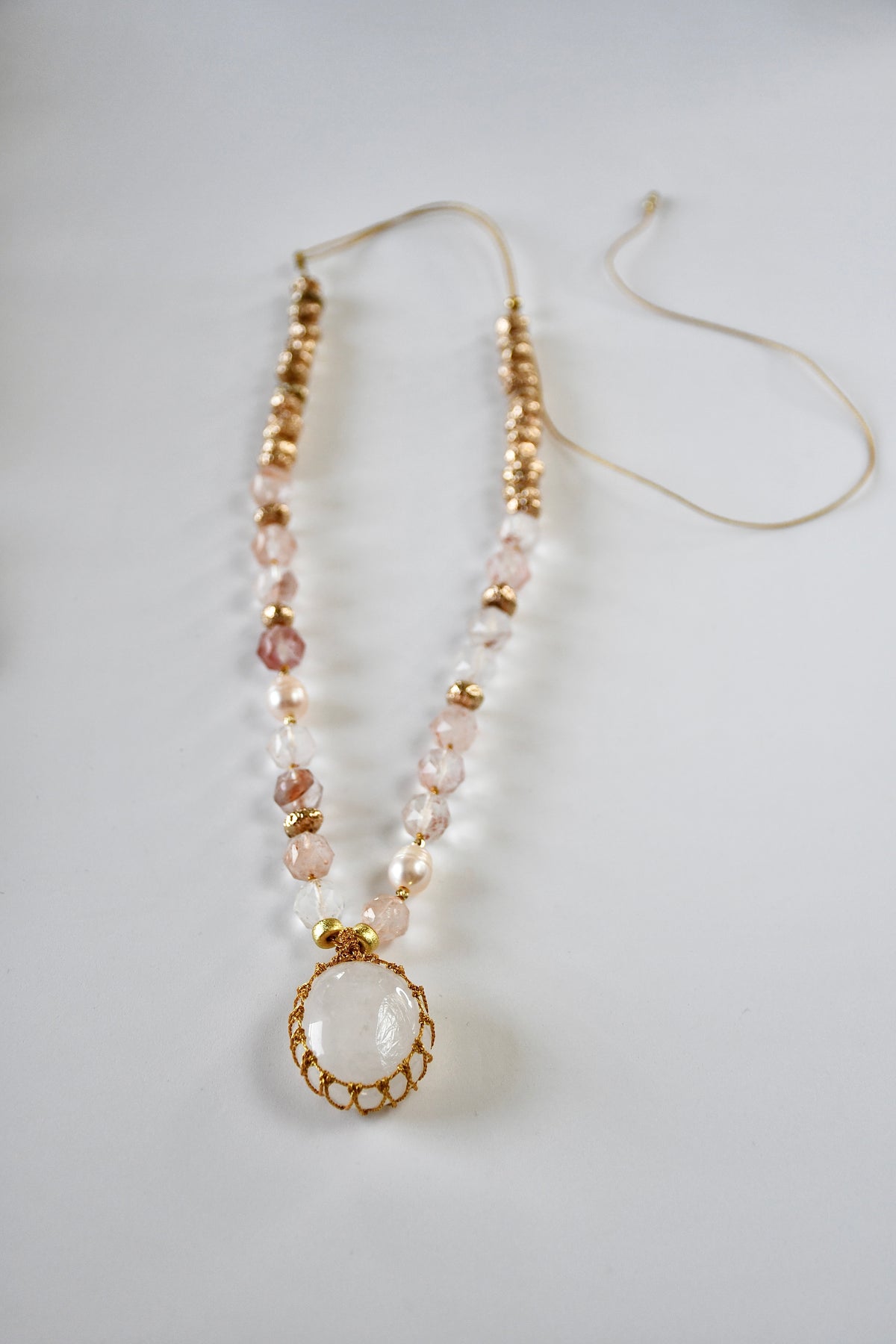 Collier Quartz ferrugineux & Lave