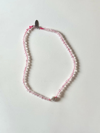 Collier Cristal de roche & Perle sur Nylon rose