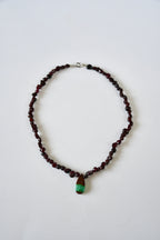 Collier Chrysoprase & Grenat — La renaissance par le cœur vivant