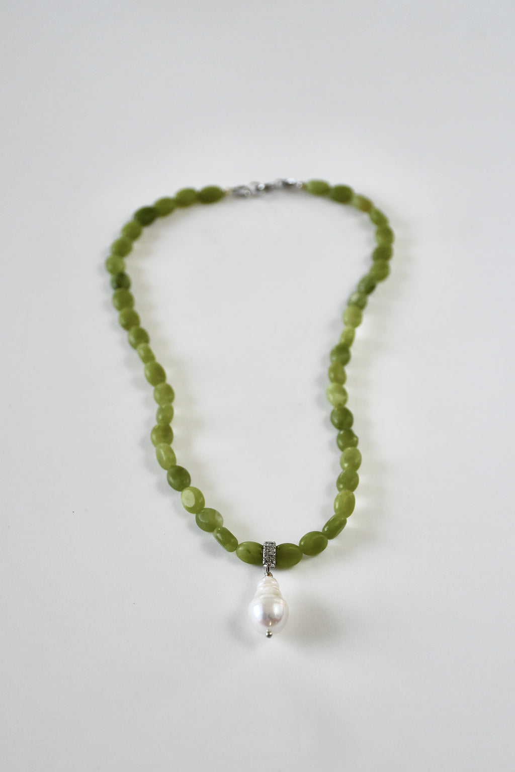 Collier Jade & Perle d’eau douce — Le cœur apaisé