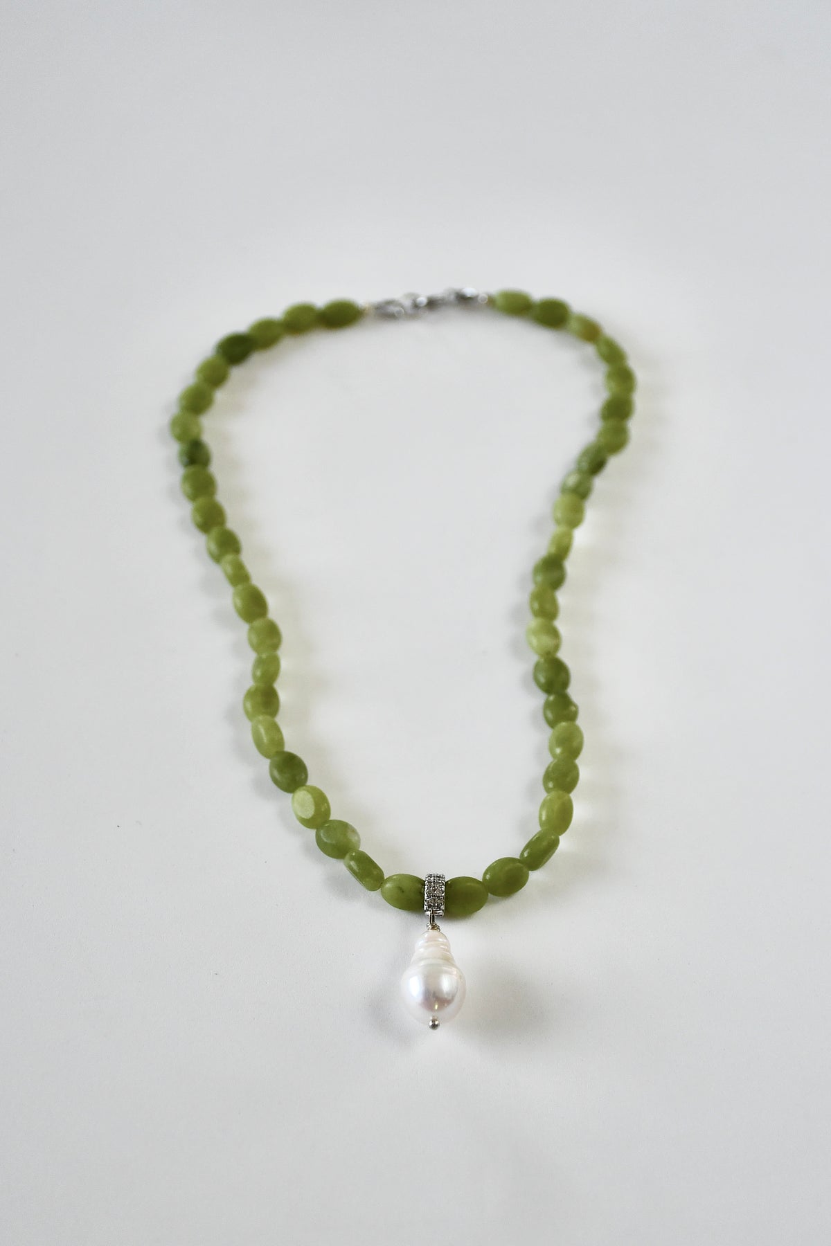 Collier Jade & Perle d’eau douce — Le cœur apaisé