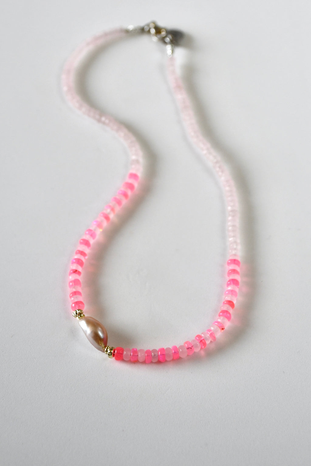 Collier Opale Éthiopienne, Perle d’eau douce & Quartz rose