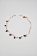 Collier Grenat sur soie