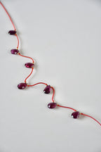 Collier Grenat sur soie