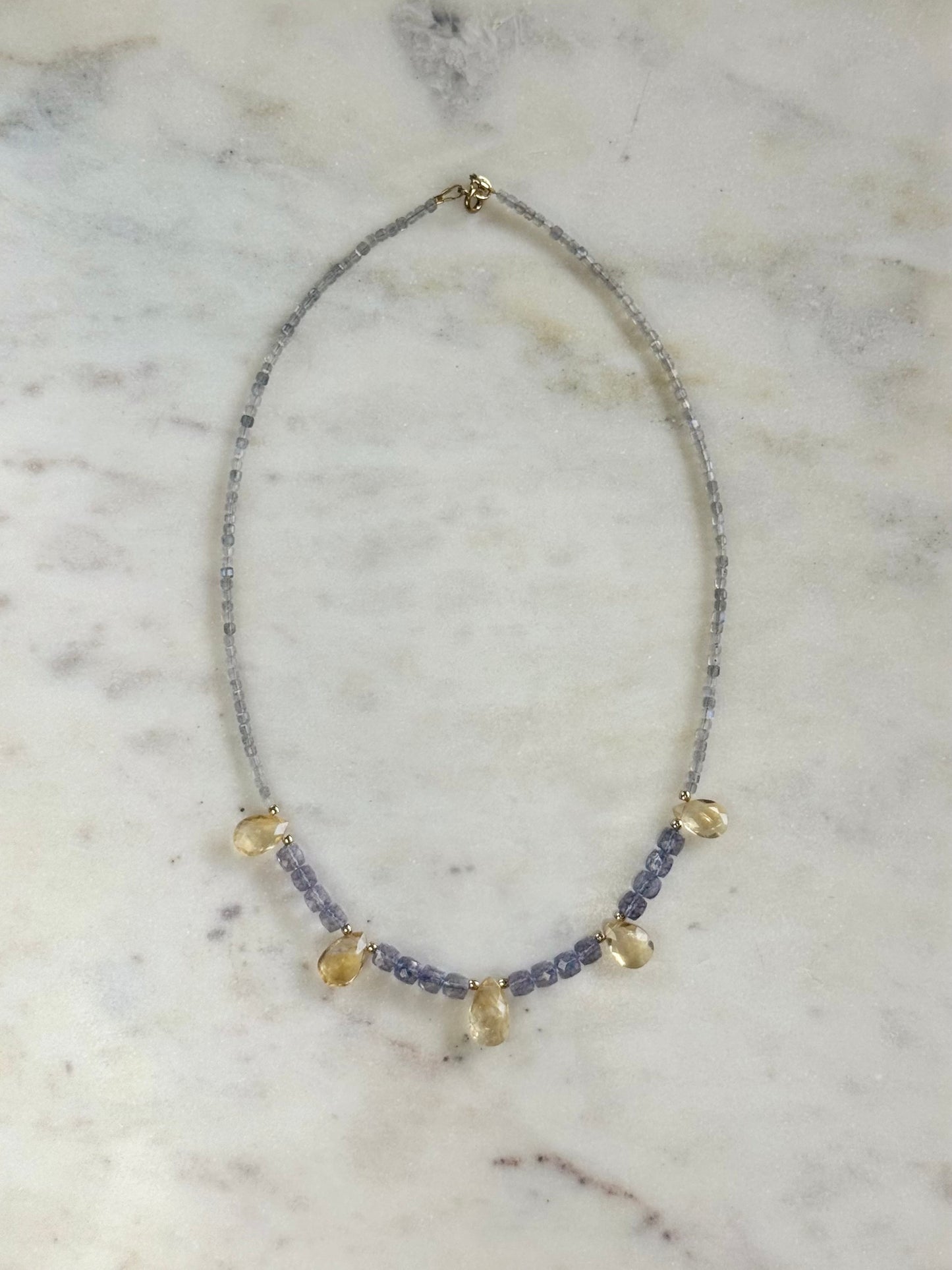 Collier Topaze, Citrine & Labradorite — La lumière qui protège