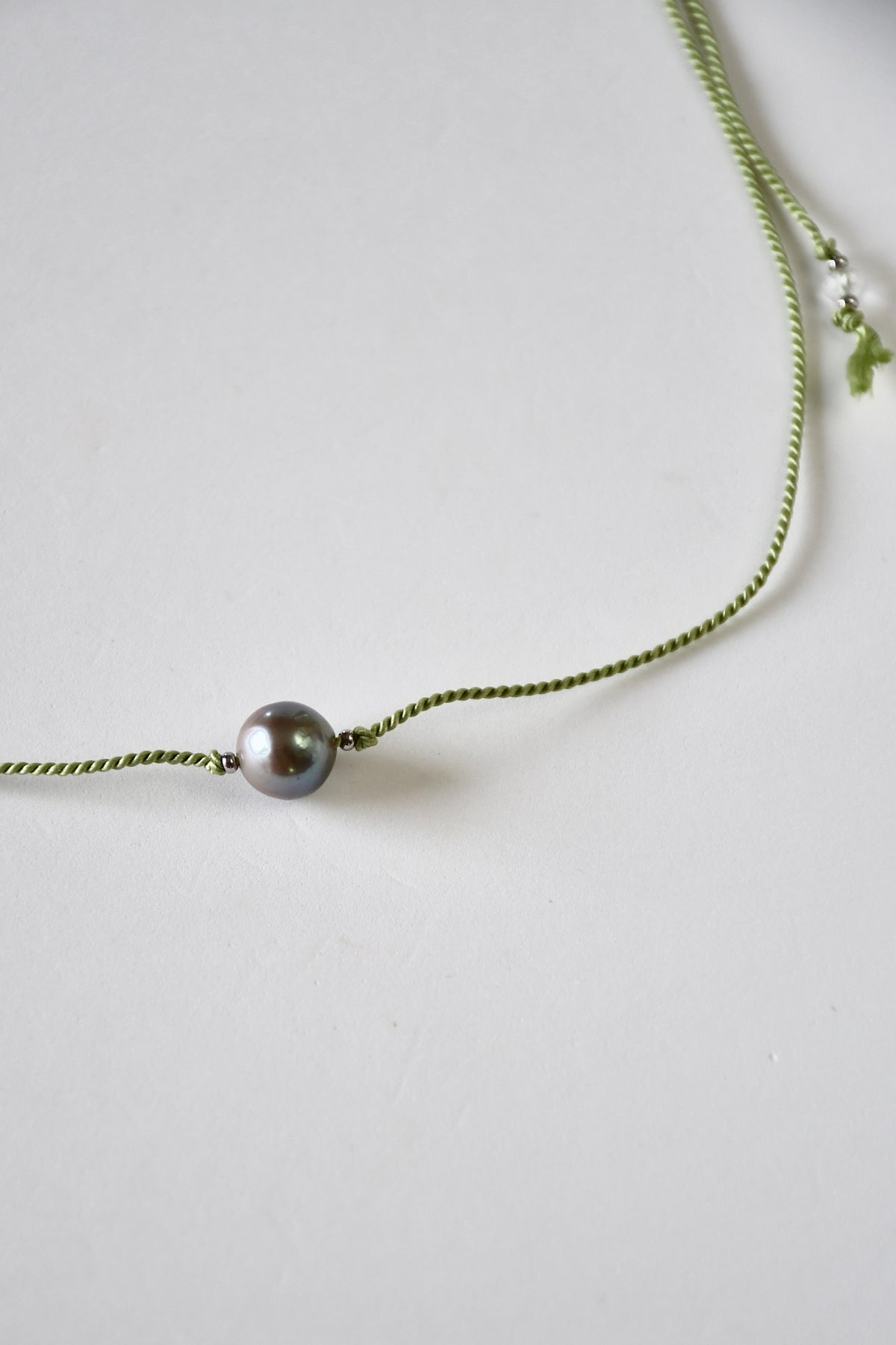 Collier perle de Tahiti sur soie