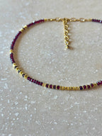 Collier fin Grenat et Hématite – Vitalité et Ancrage