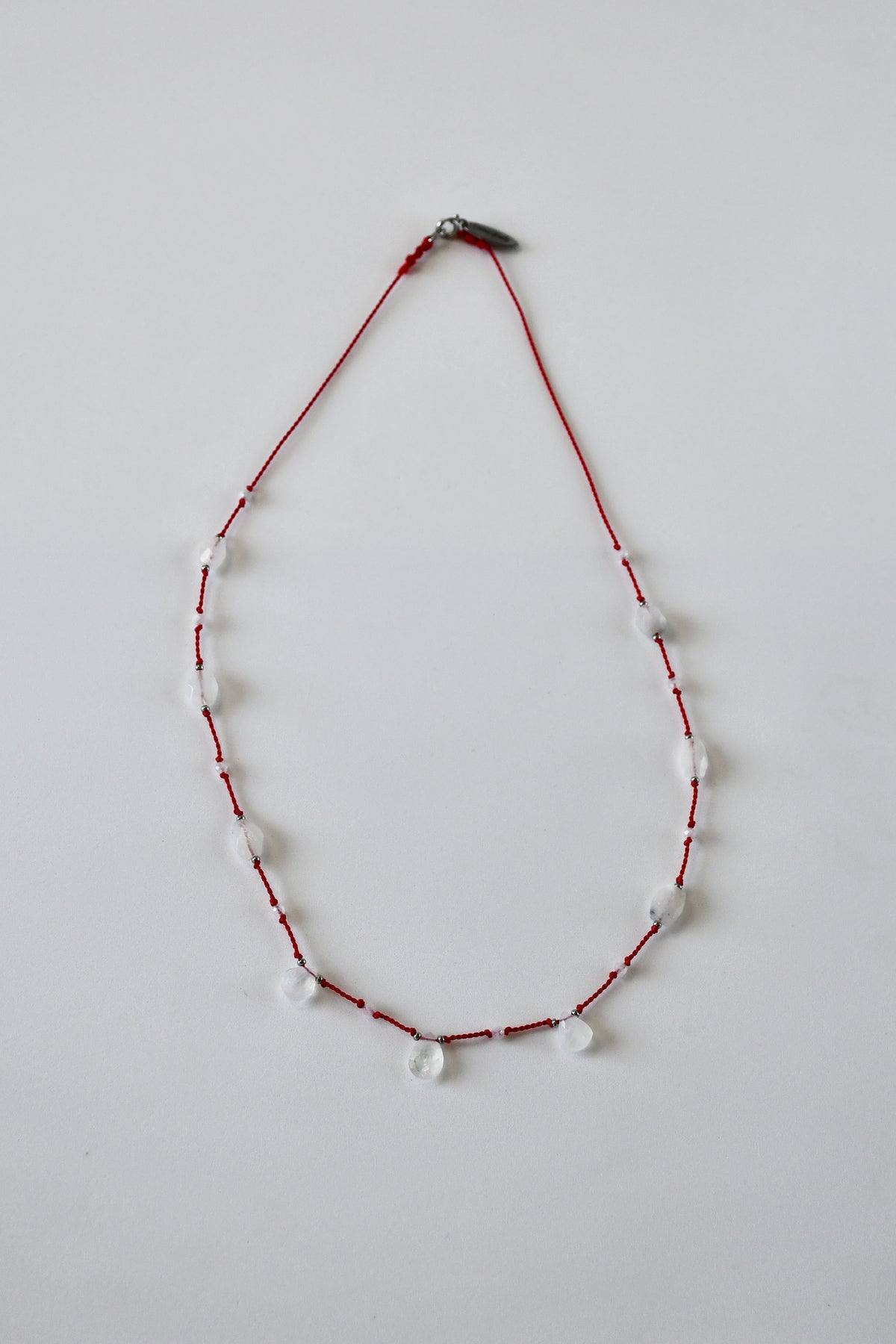 Collier Pierre de lune sur soie
