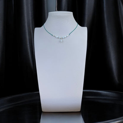 Collier de soie et Pierre de Lune