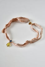 Collier Jade sur ruban de soie — La pierre des sages