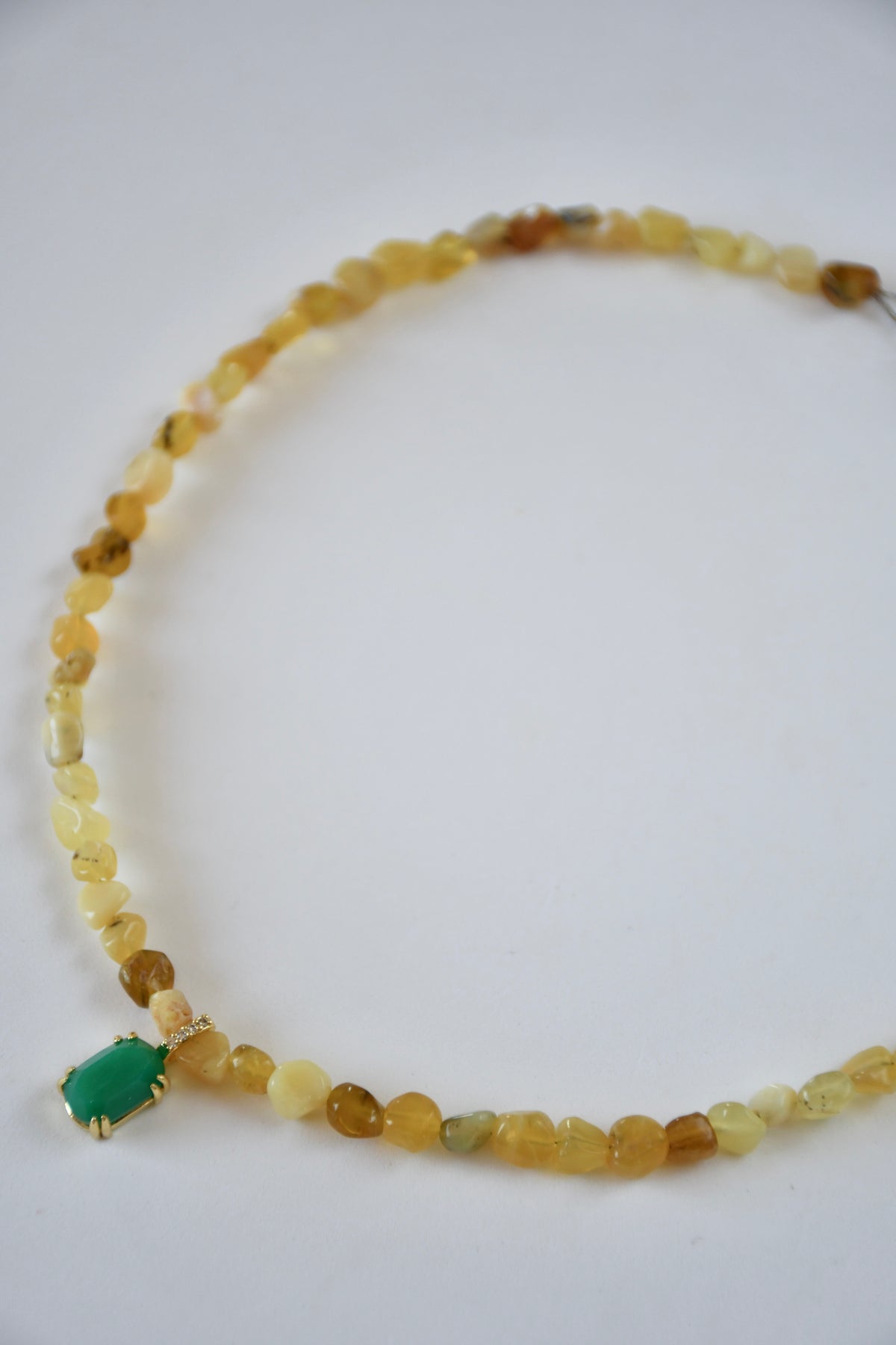Collier Onyx & Opale jaune — Sagesse intérieure et lumière confiante