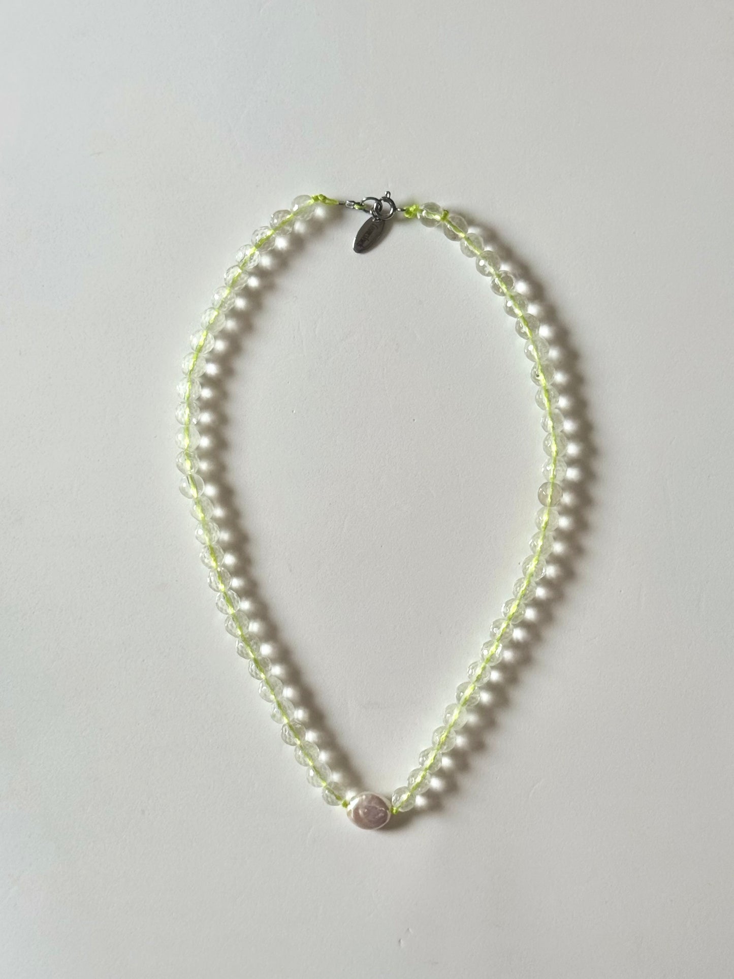Collier Cristal de roche & Perle sur nylon jaune