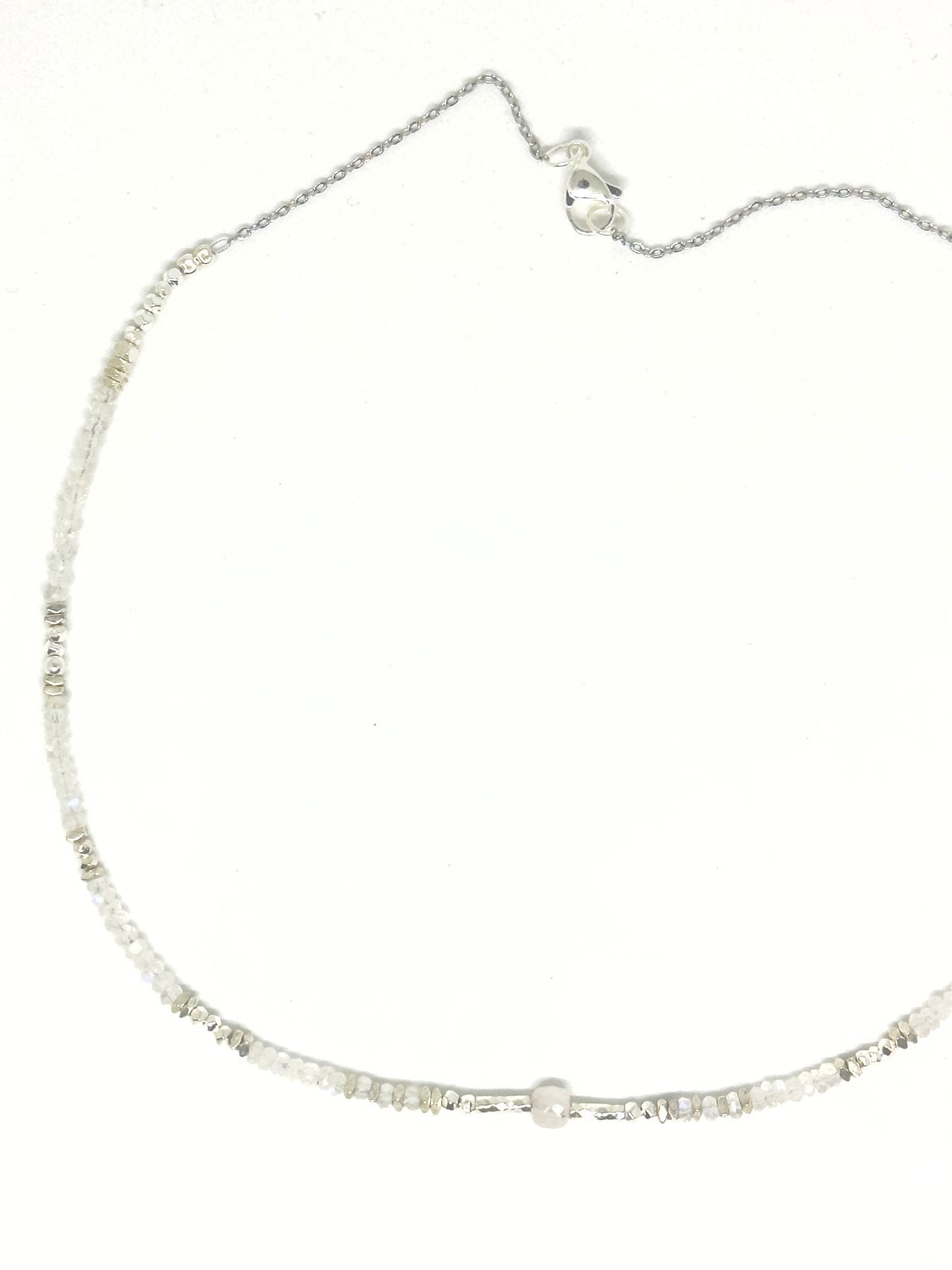 Collier Pierre de lune arc-en-ciel — Intuition, Féminin, Fluidité