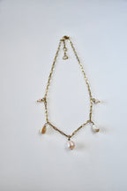 Collier Charms perles d’eau douce & nacre
