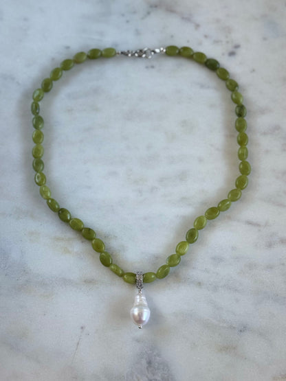 Collier Jade & Perle d’eau douce — Le cœur apaisé