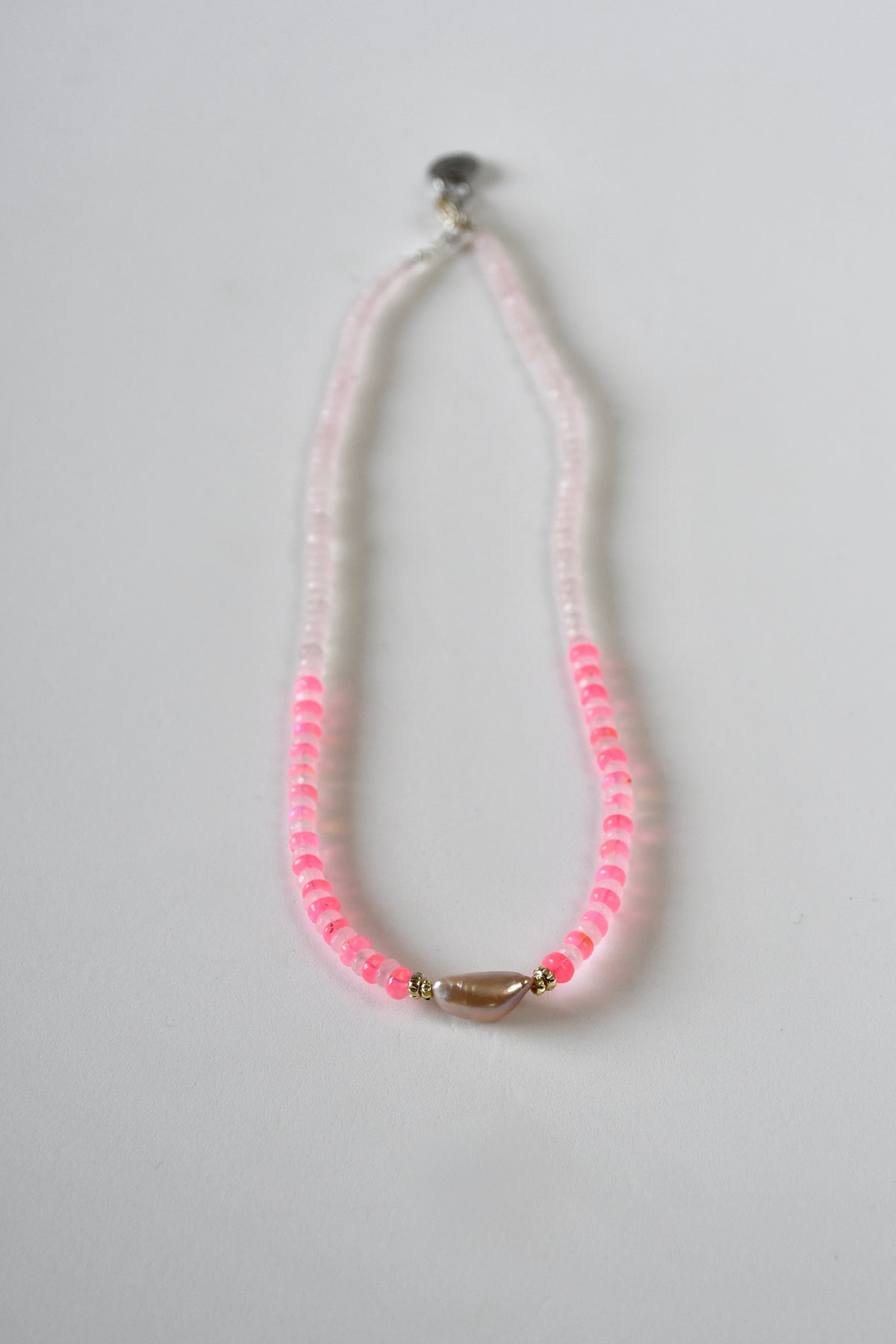Collier Opale Éthiopienne, Perle d’eau douce & Quartz rose