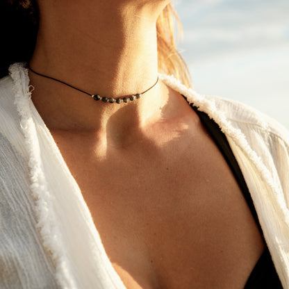 Ensemble collier et bracelet Larvikite sur soie