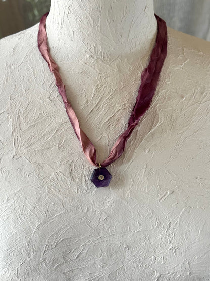 Collier Améthyste sur ruban de soie — L’Éveil Spirituel
