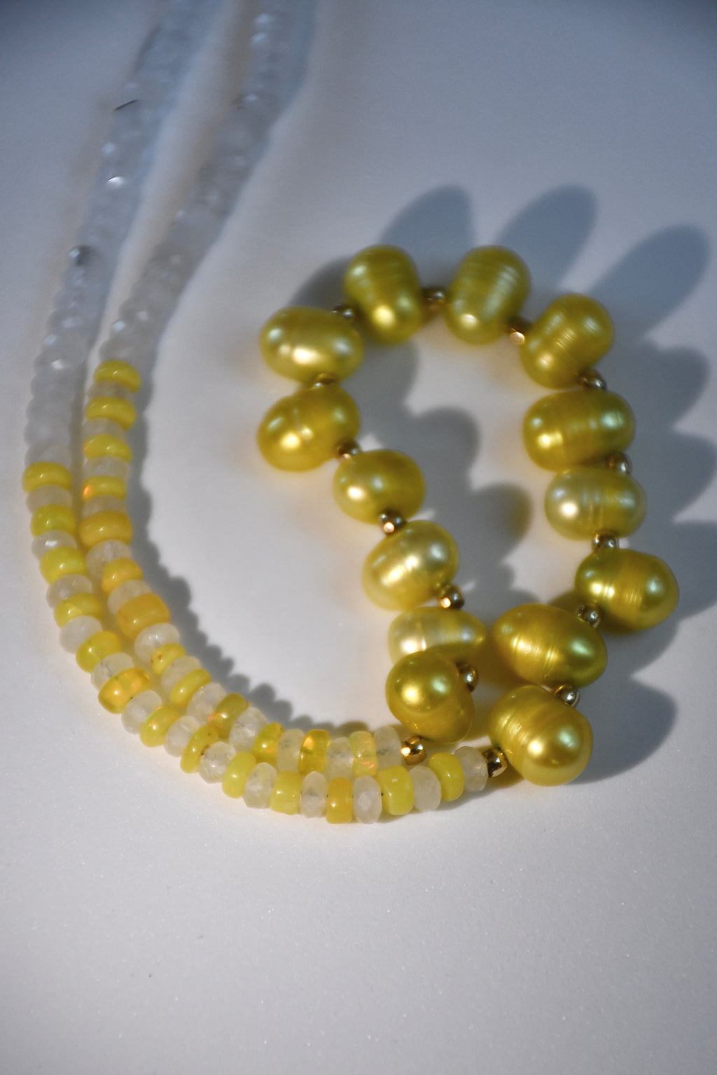 Collier Opale Éthiopienne, Perles d’eau douce & Cristal de roche