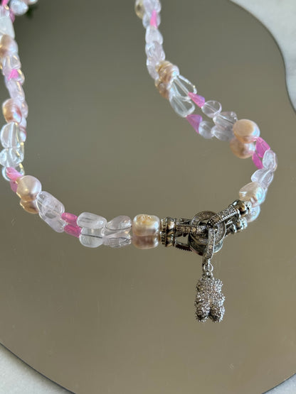 Collier Opale Éthiopienne, Quartz Rose & Perle d’eau douce — L’amour en lumière