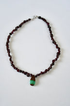 Collier Chrysoprase & Grenat — La renaissance par le cœur vivant