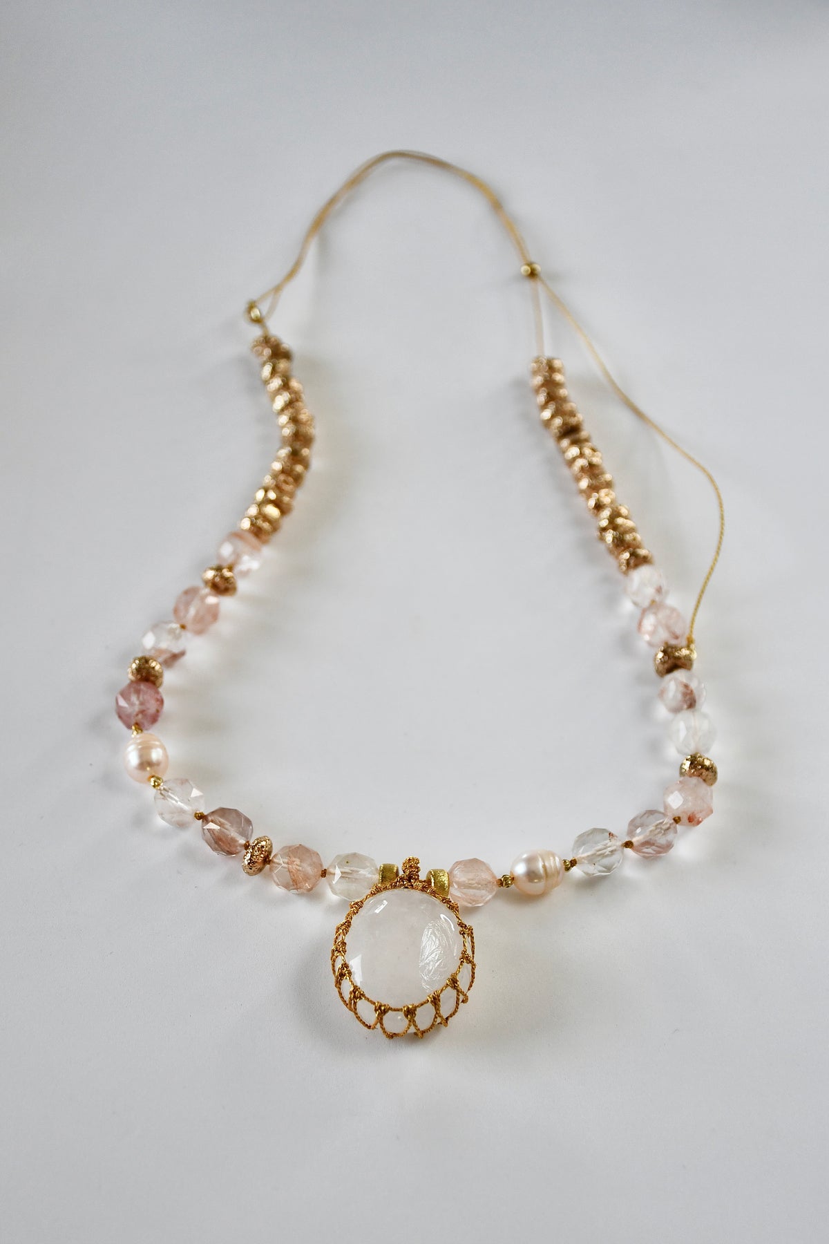 Collier Quartz ferrugineux & Lave