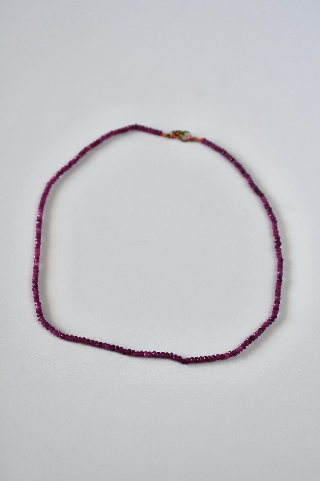 Collier fin Rubis — Le feu du cœur