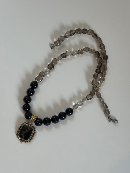 Collier Turquoise noire, Quartz fumé & Grenat