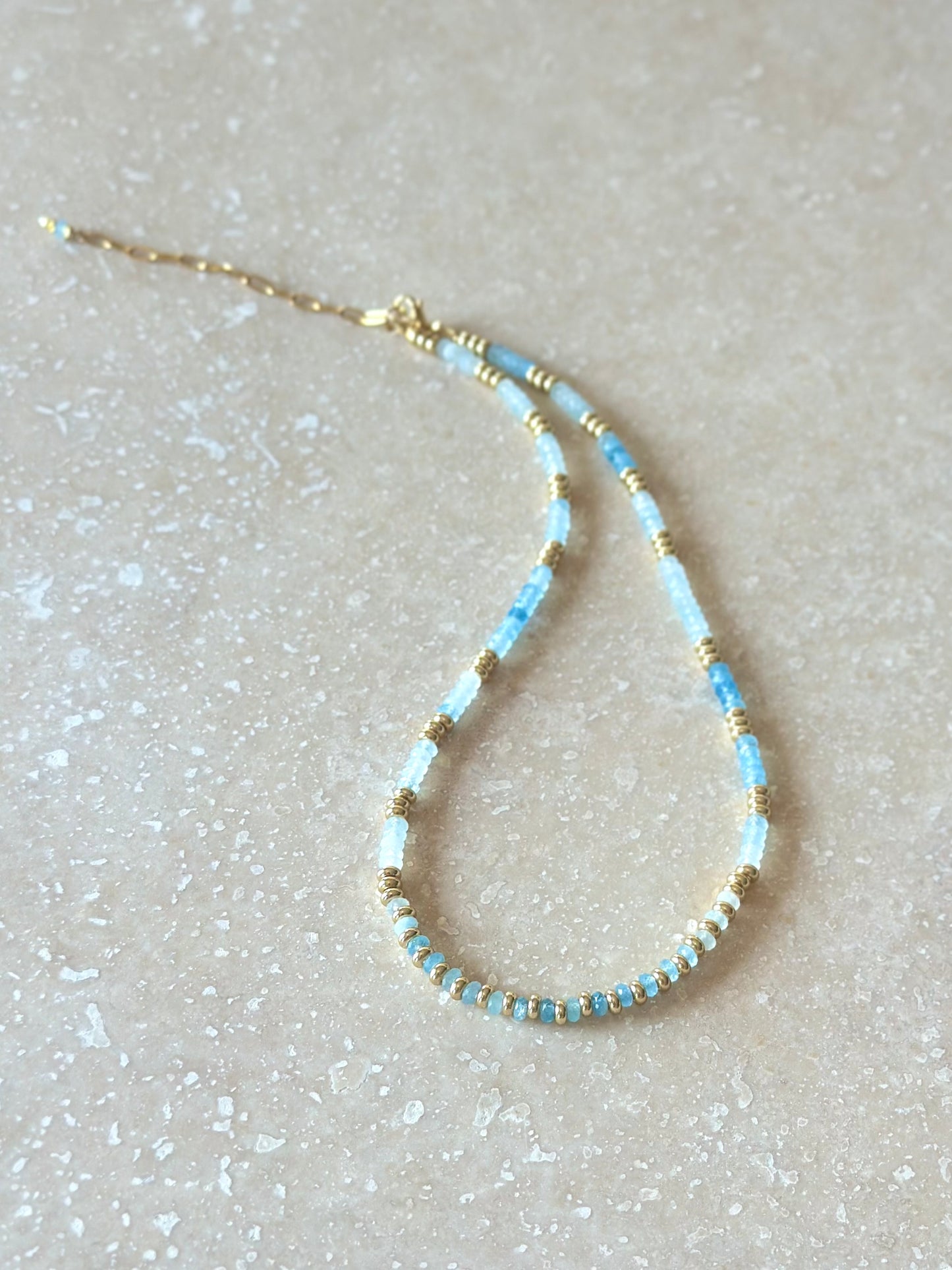 Colliers Aigue-marine – Sérénité et Communication