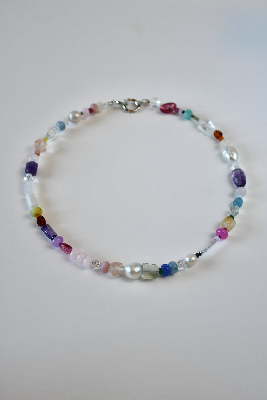 Collana multi pietre preziose e perle d'acqua dolce — Il grande raduno
