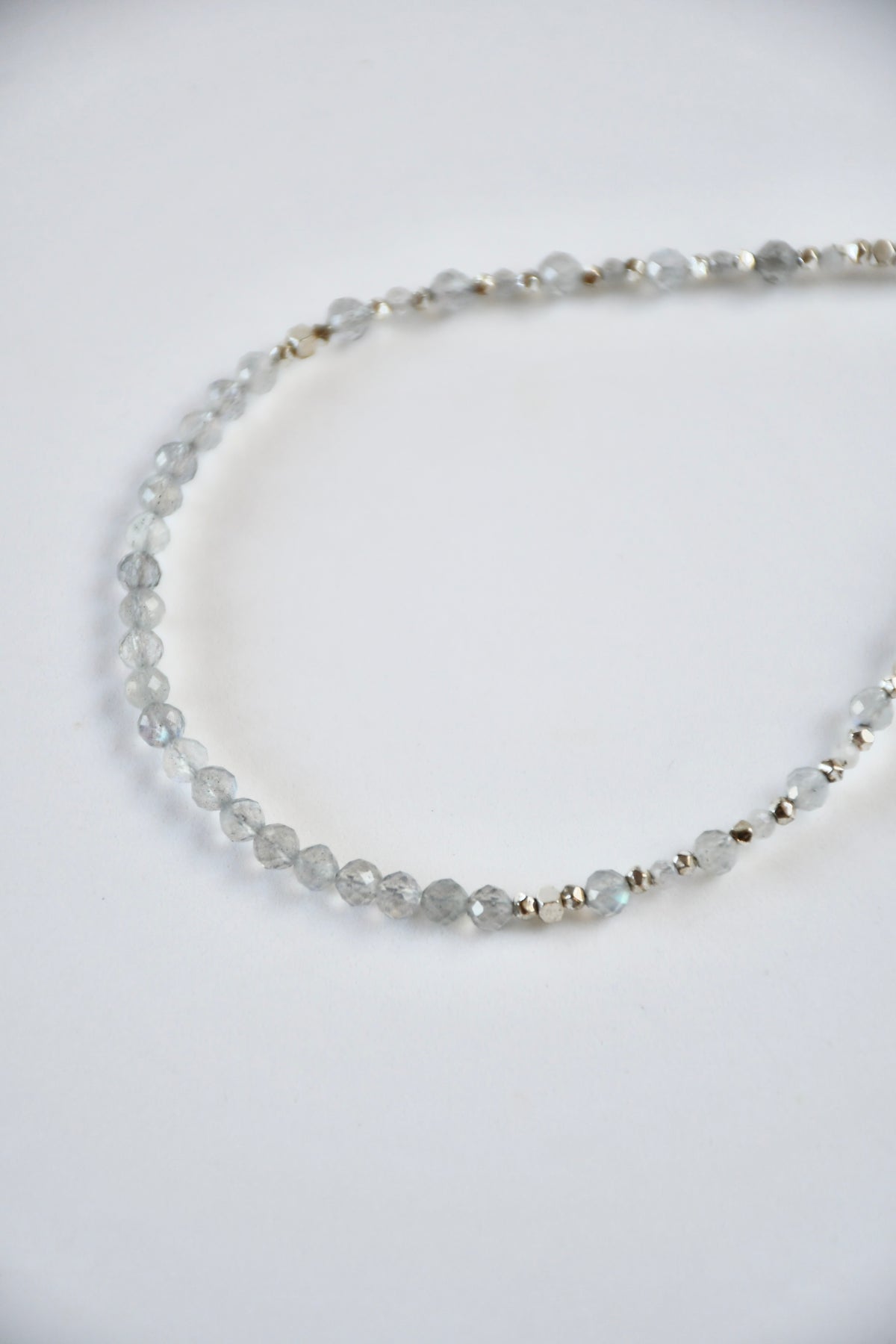 Colliers fins de pierres naturelles, Pierre de lune, Labradorite & Kunzite