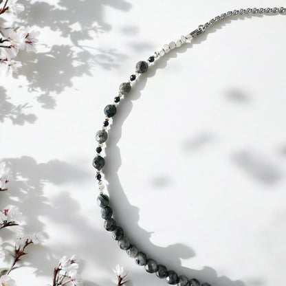 Collier Spinelle et Larvikite