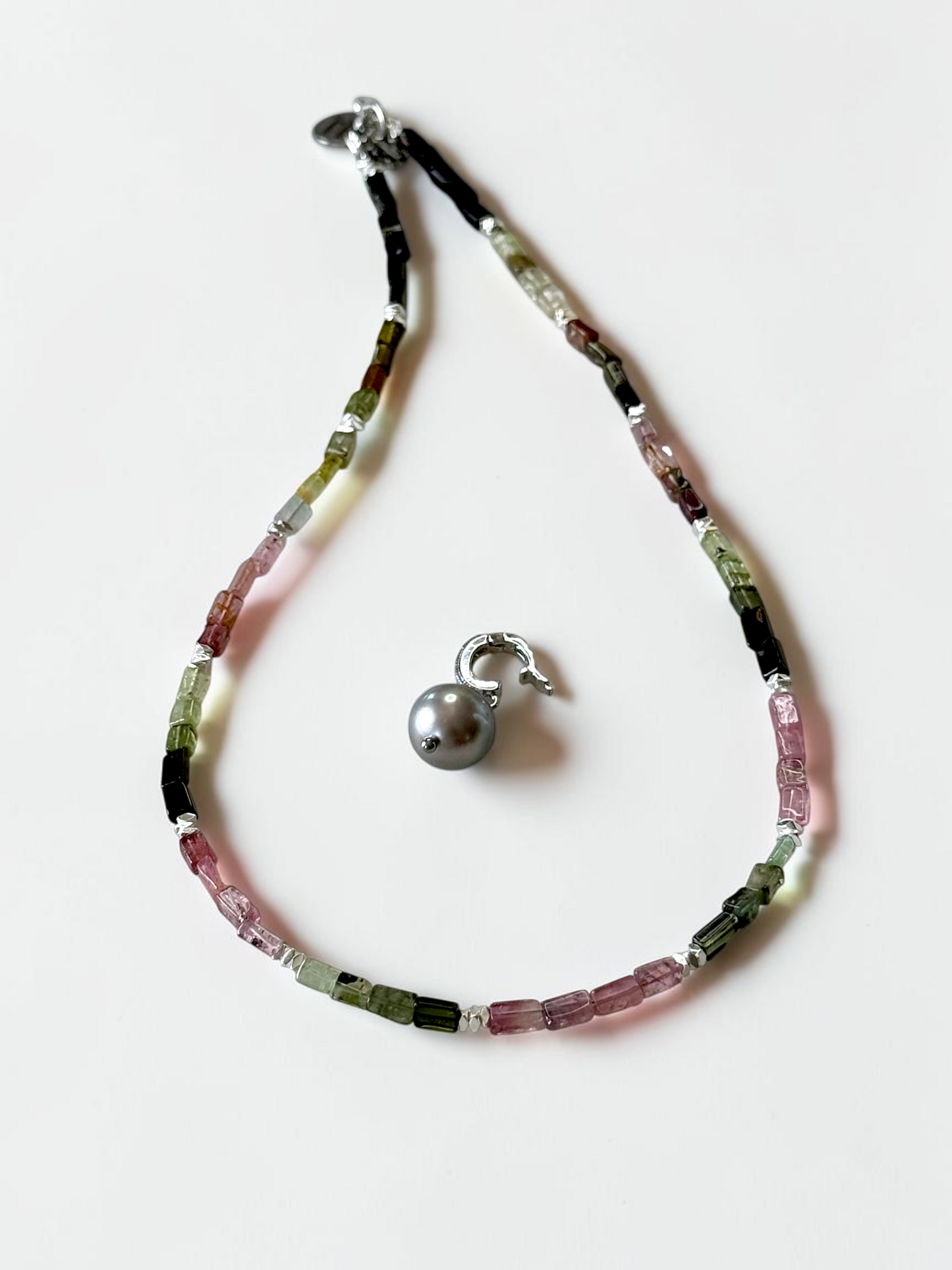 Collier Tourmaline & Perle de Tahiti — Le mystère électrique