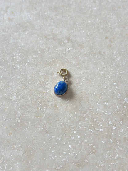 Pendentifs ovales en pierres naturelles