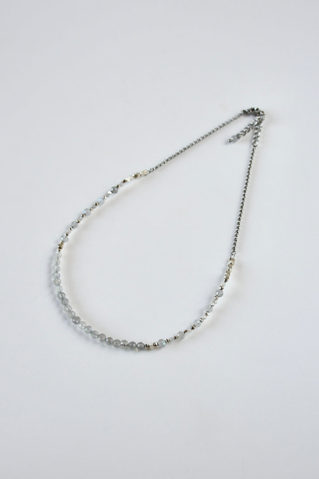 Colliers fins de pierres naturelles, Pierre de lune, Labradorite & Kunzite