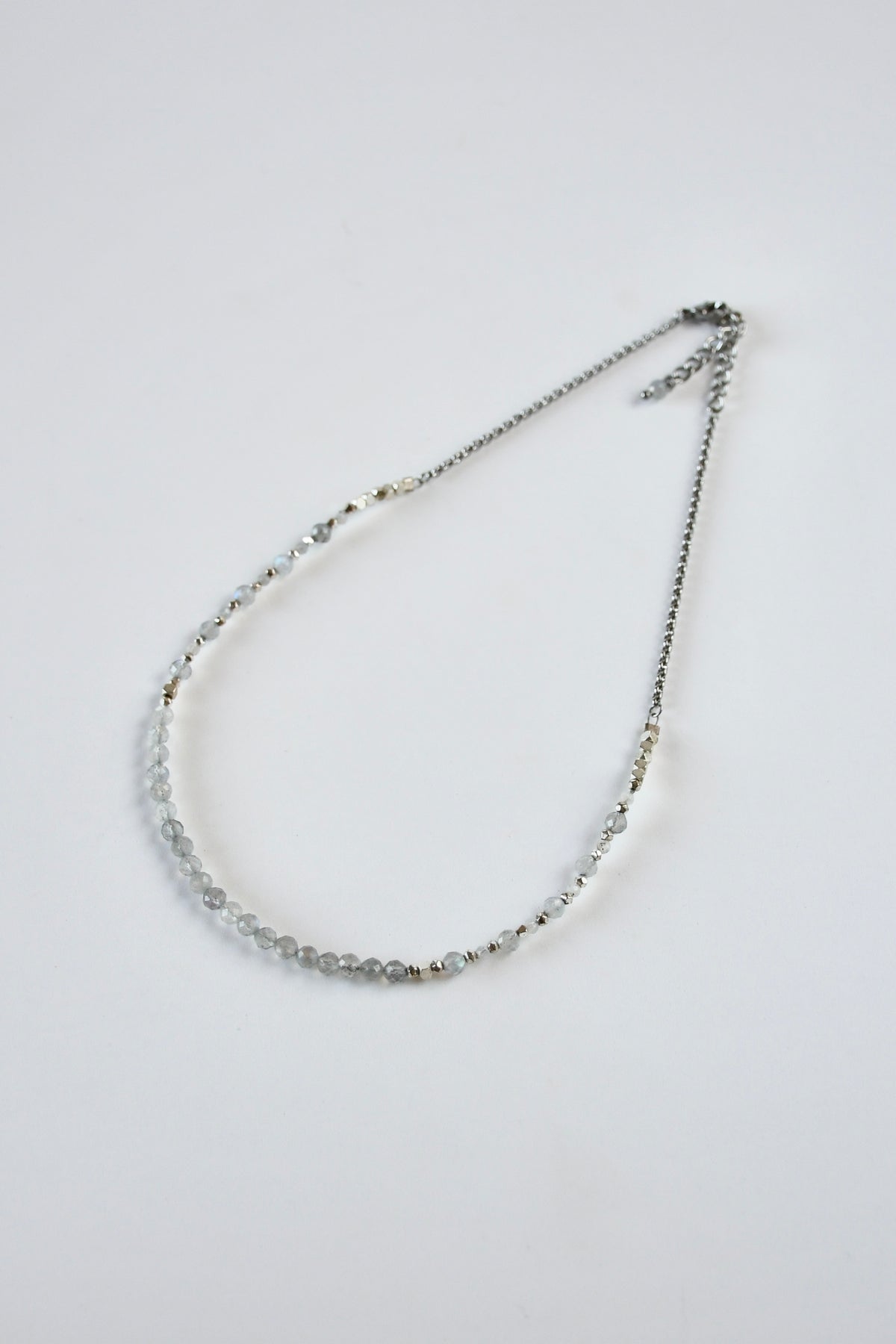 Colliers fins de pierres naturelles, Pierre de lune, Labradorite & Kunzite